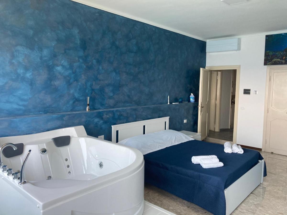 Suite Al Mare Taranto Exterior foto